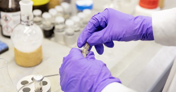 https://fielwellnessclinicaresearch.com/wp-content/uploads/2023/01/web10-secondary-1-stvg_2_2022_lab_28_hess.jpg